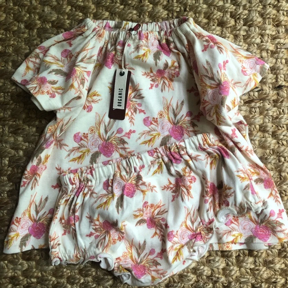 New w Tag: Milkbarn Organic Cotton Dress and Bloomer Set. Size 3 to 6 months